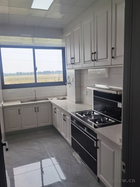 练湖新城精装好房3房/2厅/2卫朝南130平米128万