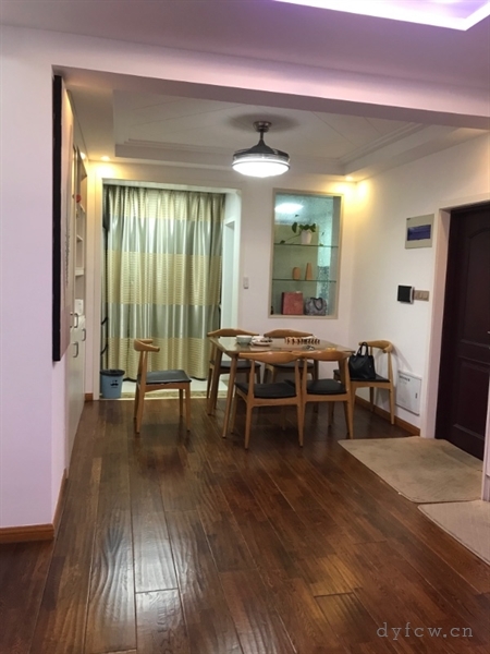 御龙湾精装好房3房/2厅/2卫朝南142平米146.8万