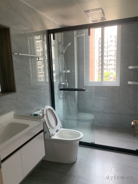 嘉荟新城东区精装好房3房/2厅/1卫朝南112平米80万