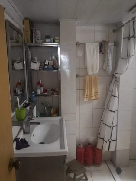 太阳城小区精装好房3房/2厅/1卫朝南112平米68万