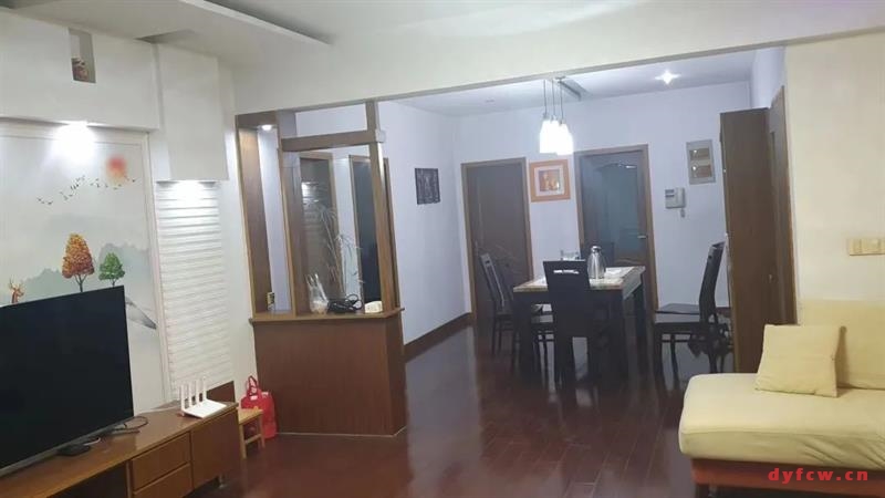 凤翔花园精装好房3房/2厅/2卫朝南120平米105万