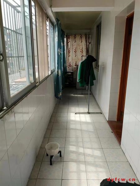 幸福小区精装好房3房/2厅/1卫朝南95平米68.8万