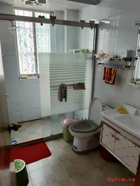 幸福小区精装好房3房/2厅/1卫朝南95平米68.8万