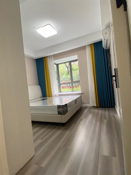 开发区双学区房金鼎162平139.8万新装修未住第一排采光佳位置