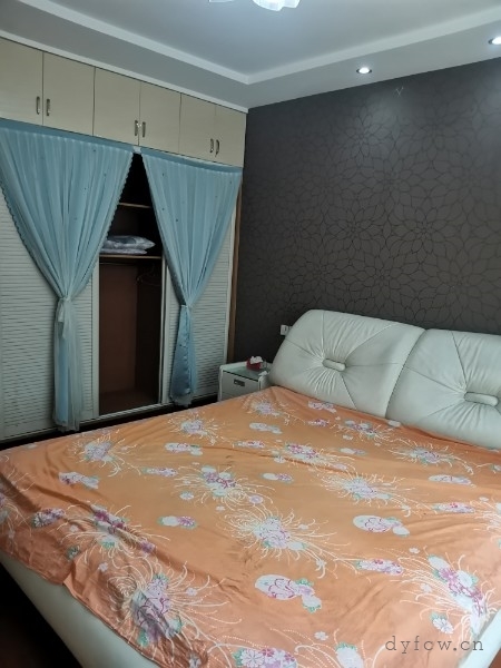 金鼎城市精装好房3房/2厅/1卫朝南112平米75万