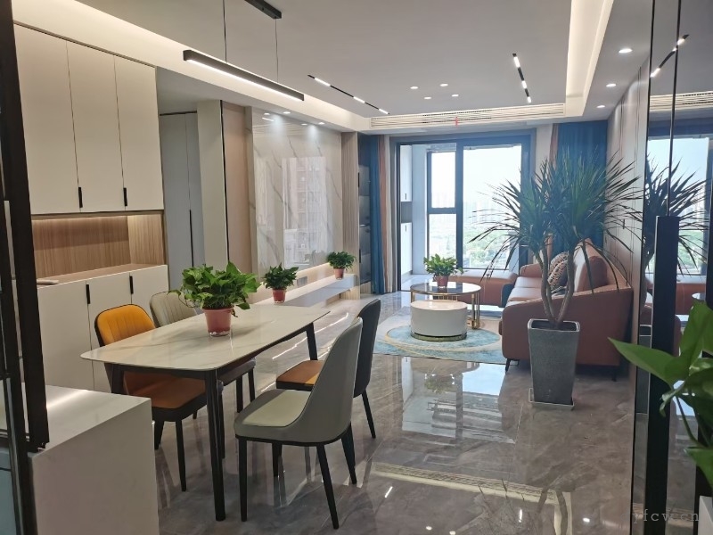 上善雅苑豪装好房3房/2厅/1卫朝南113平米126.3万