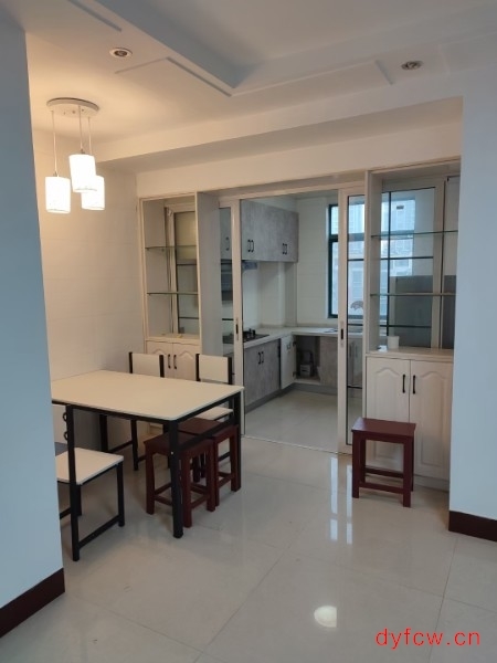 金鼎城市精装好房3房/1厅/1卫朝南121平米95.8万